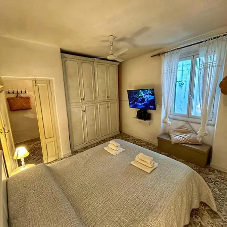 Omarea - Golfo Dei Poeti E Cinque Terre *